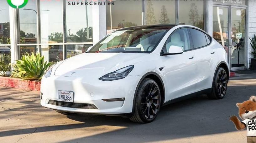 TESLA MODEL Y 2022 7SAYGDEE8NF354709 image